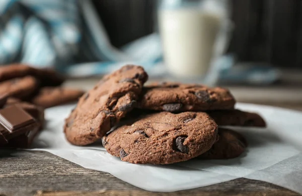 Delicious oatmeal cookies with chocolate chips — Stock Photo, Image