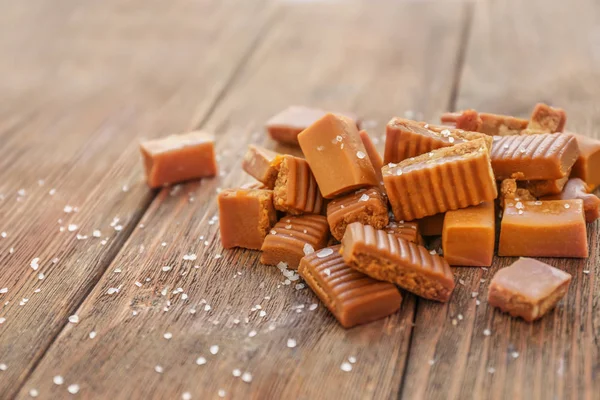 Deliziose caramelle al caramello — Foto Stock