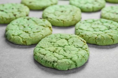 Naneli çikolata parçacıklı kurabiye 