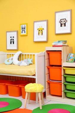 Bebek yatak hayvanları resimleri ile