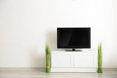 Modern Tv kürsüye ayarla 