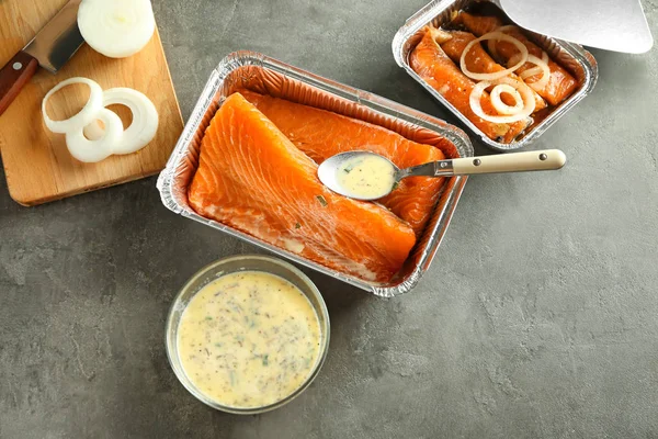 Filete de salmón en mostaza de limón —  Fotos de Stock