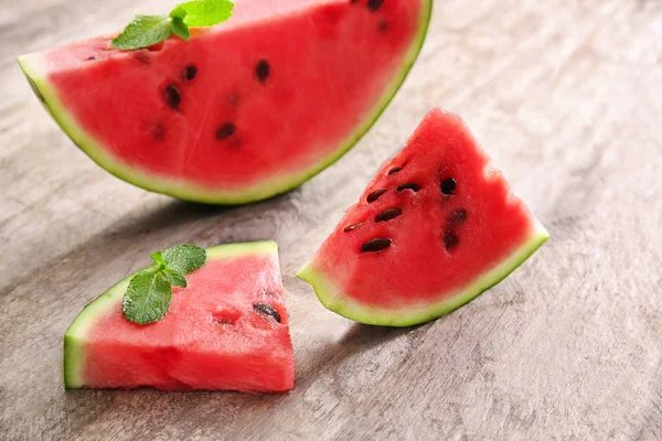 Smakelijke gesneden watermeloen — Stockfoto