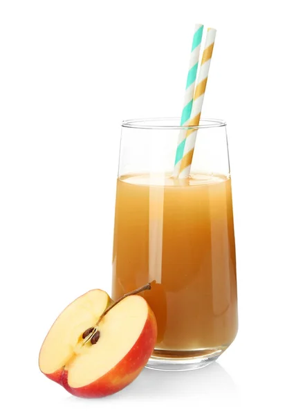 Bicchiere con succo di mela fresco — Foto Stock
