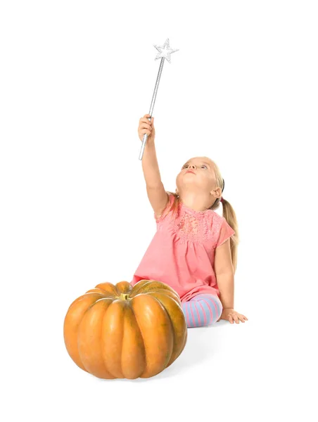 Entzückendes kleines Mädchen mit Zauberstab — Stockfoto