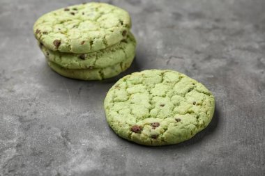 Naneli çikolata parçacıklı kurabiye 