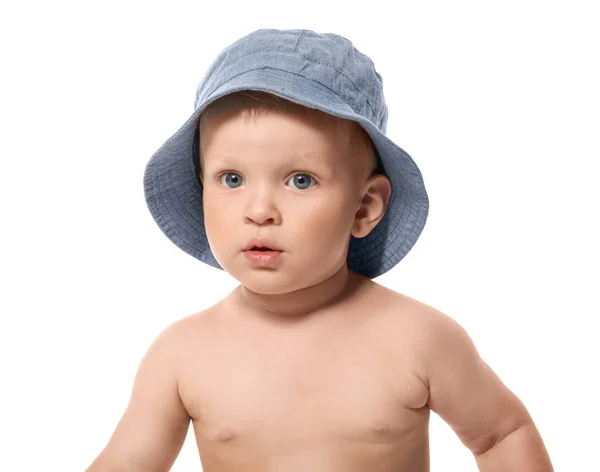 Söt liten baby i hatt, isolerad på vit — Stockfoto