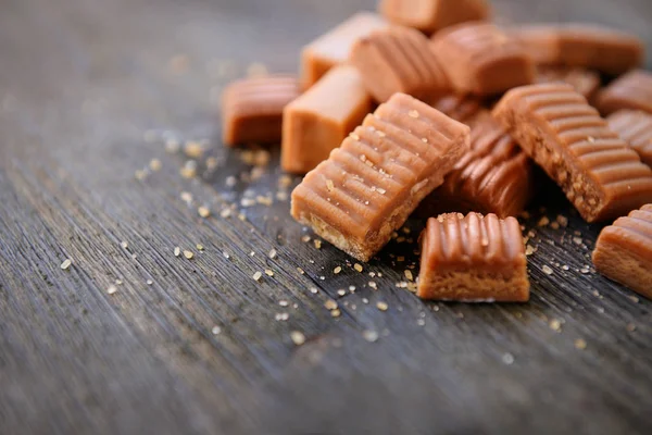 Chutné karamelové bonbóny — Stock fotografie