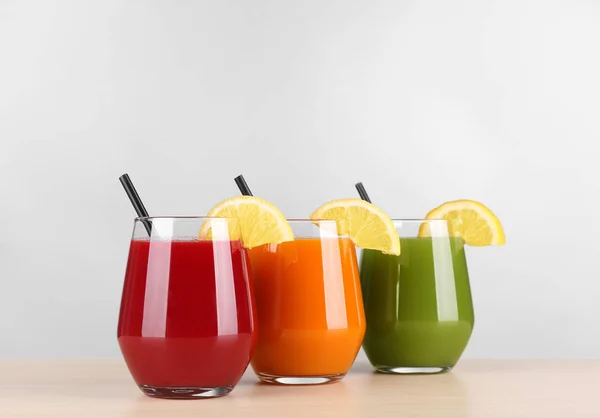Glasses with various fresh juices — Stock Photo, Image