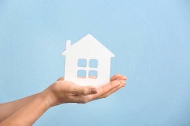 Ev kadını holding rakam 