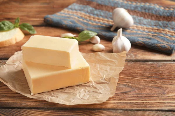 Corte o bloco de manteiga — Fotografia de Stock
