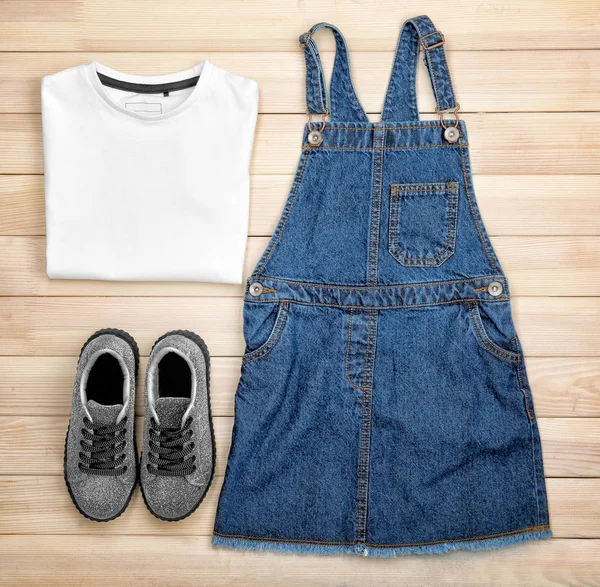 Set kind kleding — Stockfoto