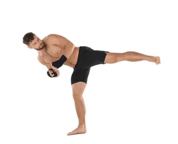 Masculino kickboxer no branco fundo — Fotografia de Stock