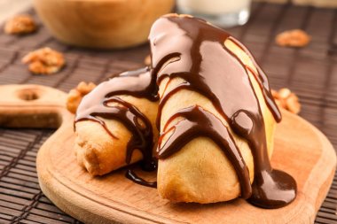 Lezzetli pasta çikolata ile