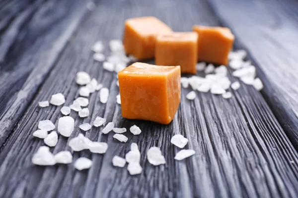 Salted caramel candies — Stock Photo, Image