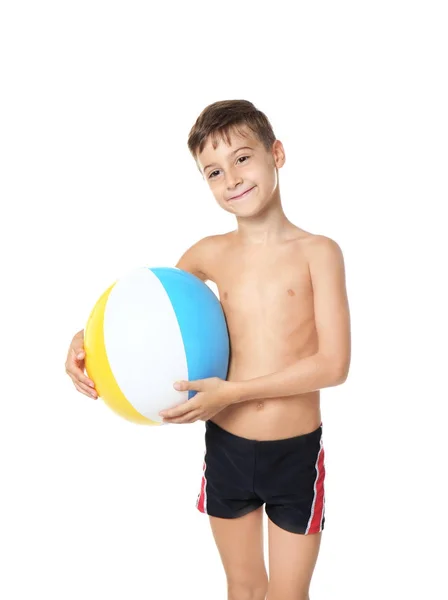Menino bonito com bola de praia no fundo branco — Fotografia de Stock