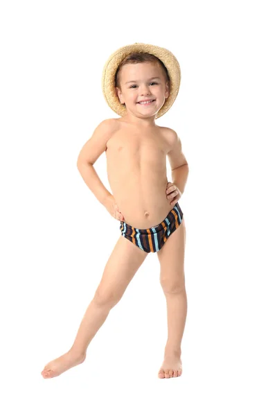 Lindo niño en sombrero y bañador sobre fondo blanco — Foto de Stock