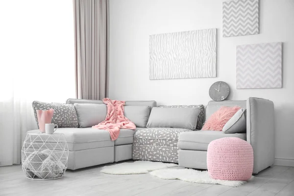 Modern interior with comfortable sofa — Stock Photo, Image