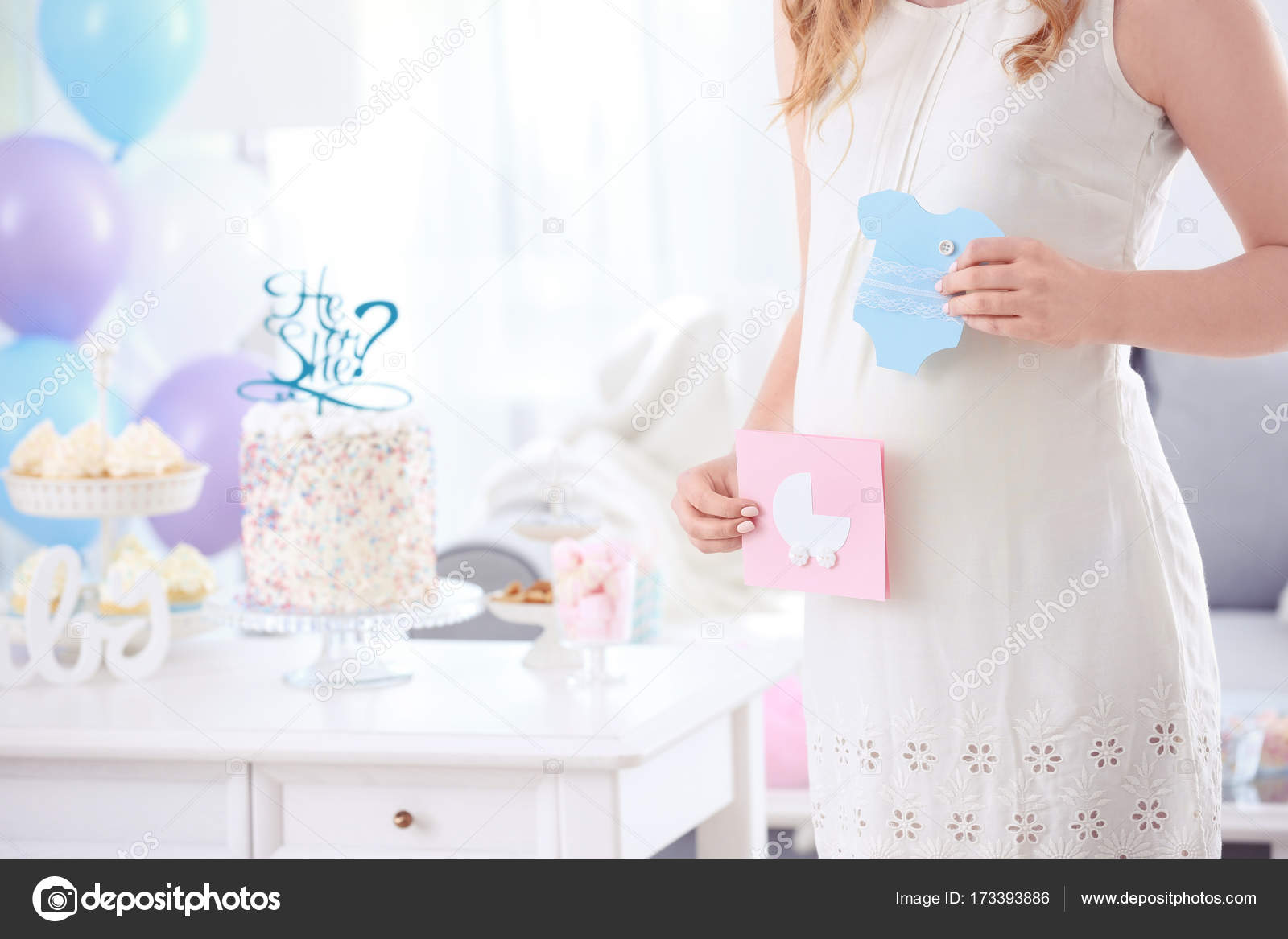 Беременная на вечеринке. Мероприятия для беременных. Беременная гламурная. Беременные подруги. Красивые беременные женщины.