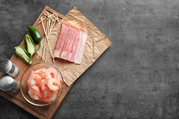 Shrimps wrapped in bacon — Stock Photo, Image