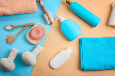 Banyo aksesuarları ile kompozisyon