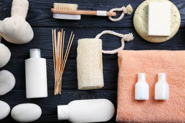 Banyo aksesuarları ile kompozisyon