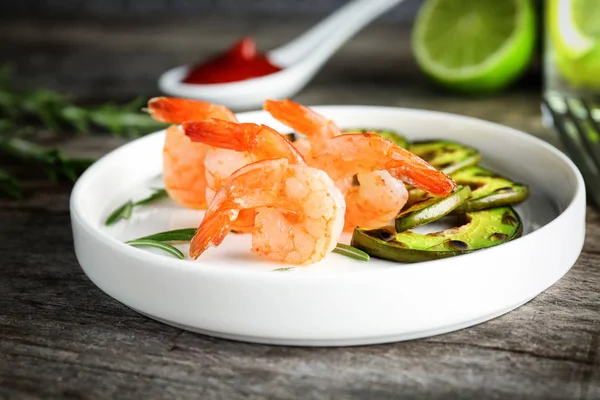 Delicious grilled shrimps — Stock Photo, Image