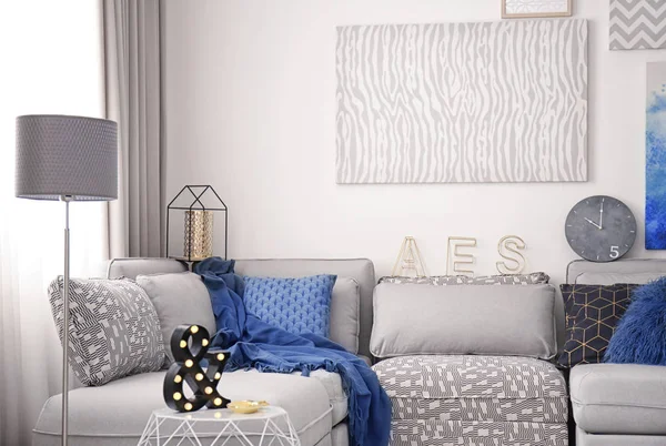 rahat kanepe ile iç