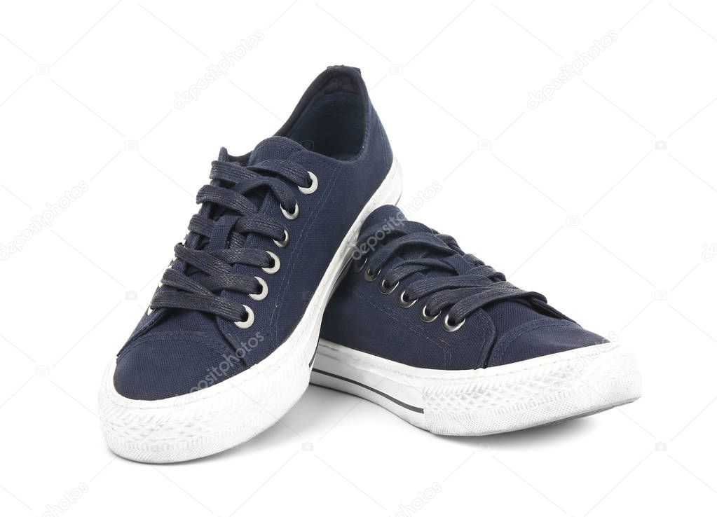 navy tennis shoes