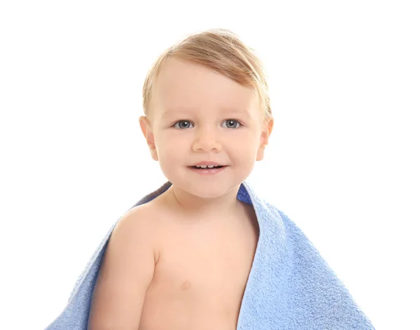 Menino criança envolto em toalha — Fotografia de Stock