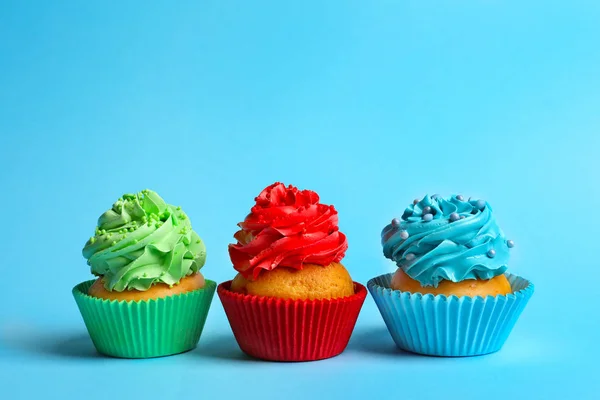 Sabrosos pastelitos coloridos — Foto de Stock