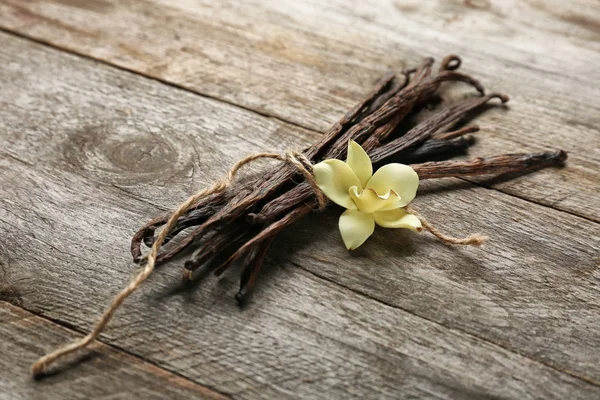 Dried vanilla pods