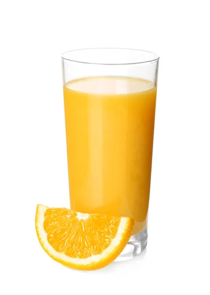 Vidro de suco de laranja fresco no fundo branco — Fotografia de Stock