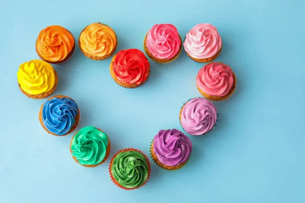 Smaczny urodziny cupcakes — Zdjęcie stockowe