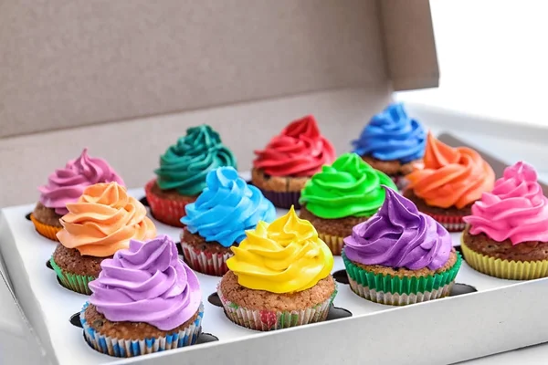 Gâteaux colorés savoureux — Photo