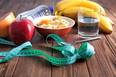 Lezzetli yulaf ezmesi ile kompozisyon 