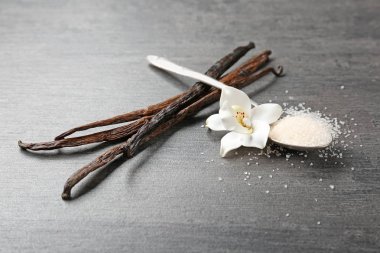 Kurutulmuş vanilya çubukları