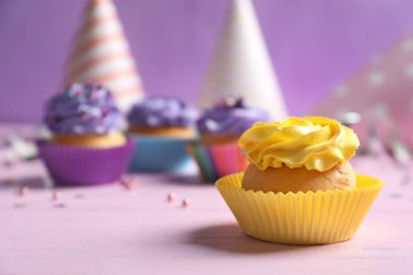 Lezzetli renkli cupcake