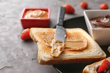 Fıstık ezmeli tost