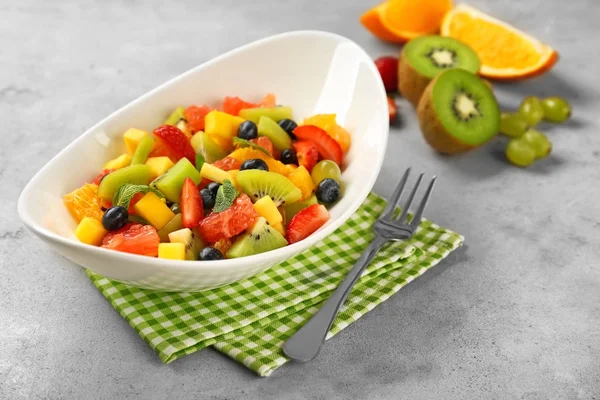 Frischer Obstsalat — Stockfoto