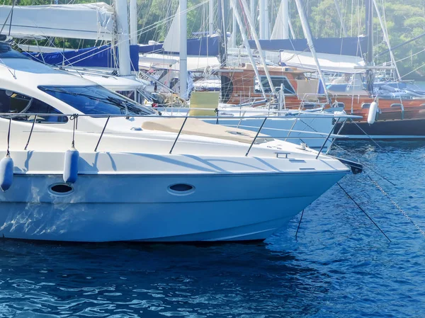 Beautiful moored boats — Stock Photo, Image