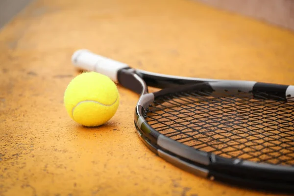 Tennis racket and ball — Stock Photo, Image