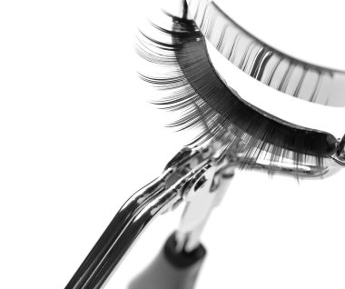 Kirpik kıvırıcı ve yanlış      