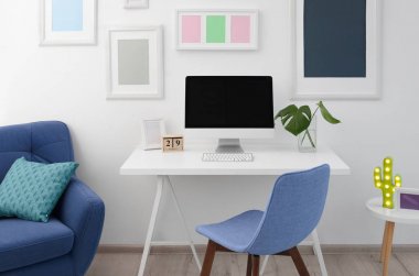  Oda rahat çalışma alanı ile