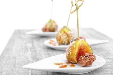 Olgun incir ve ceviz