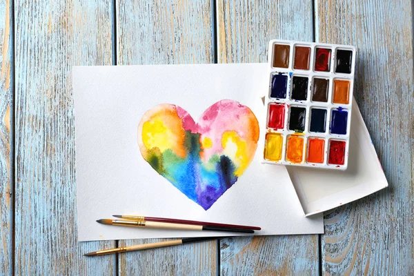 Målning av rainbow hjärta — Stockfoto