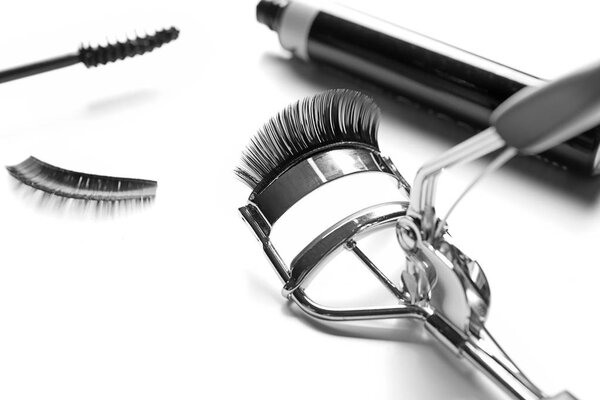 Curler and false eyelashes      