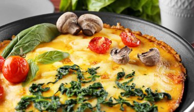 Ispanaklı lezzetli frittata 