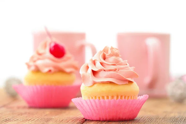 Delicioso cupcake de vainilla —  Fotos de Stock