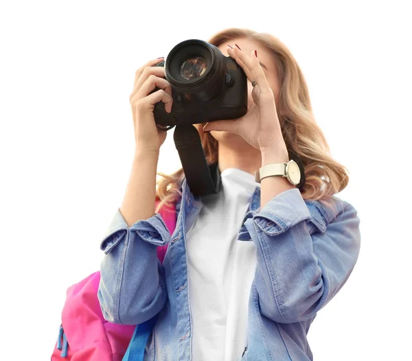 Joven turista tomando fotos sobre fondo blanco —  Fotos de Stock
